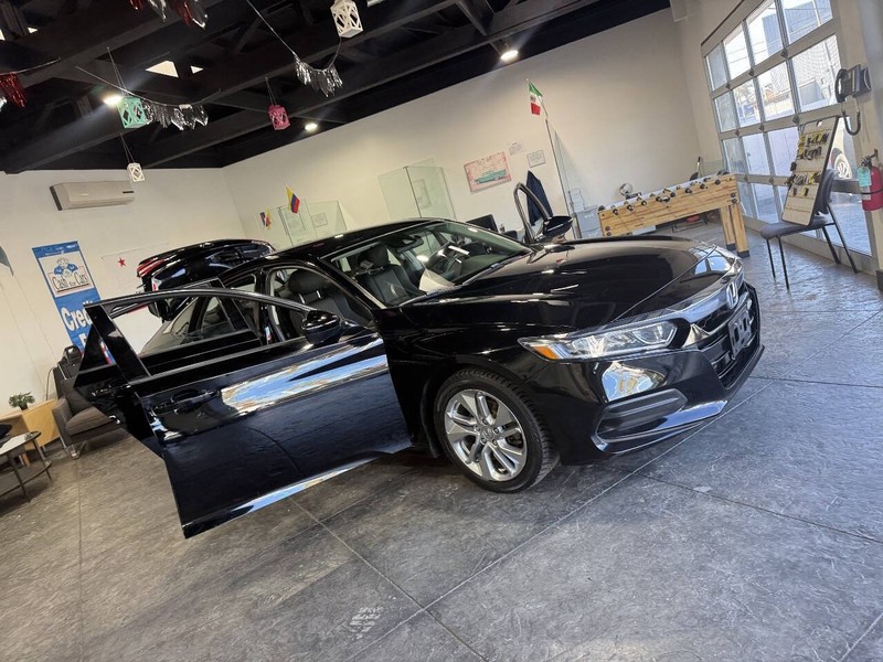 Honda Accord Sedan Vehicle Full-screen Gallery Image 44