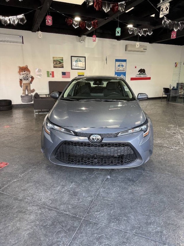 Toyota Corolla Vehicle Full-screen Gallery Image 04