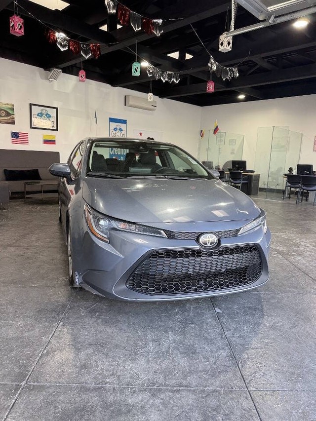 Toyota Corolla Vehicle Full-screen Gallery Image 40