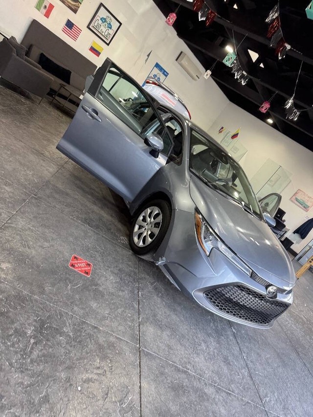 Toyota Corolla Vehicle Full-screen Gallery Image 48