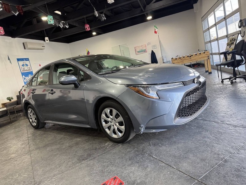 Toyota Corolla Vehicle Full-screen Gallery Image 41