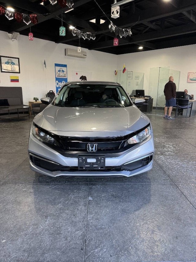 Honda Civic Sedan Vehicle Full-screen Gallery Image 04