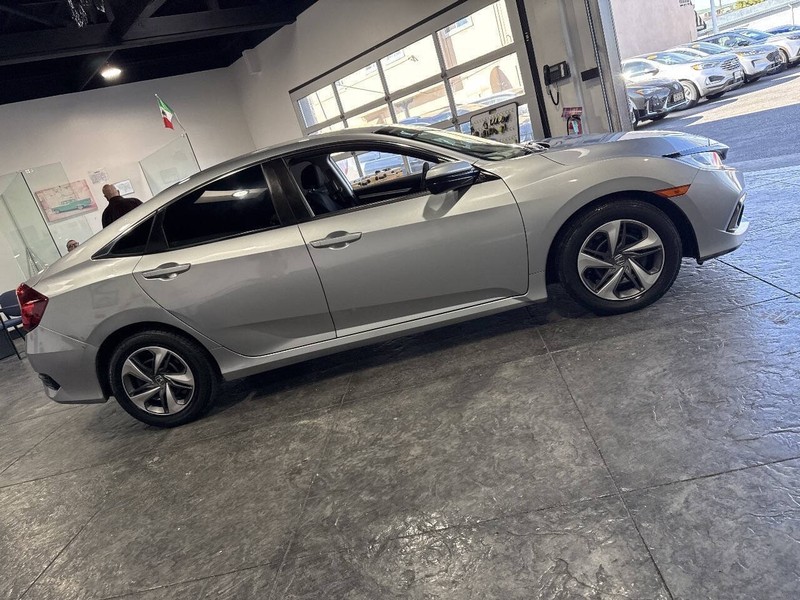 Honda Civic Sedan Vehicle Full-screen Gallery Image 20