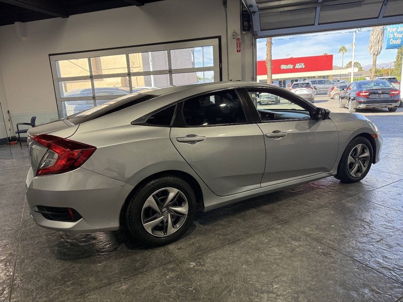 Honda Civic Sedan Vehicle Full-screen Gallery Image 21