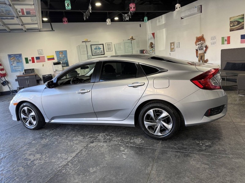 Honda Civic Sedan Vehicle Full-screen Gallery Image 34