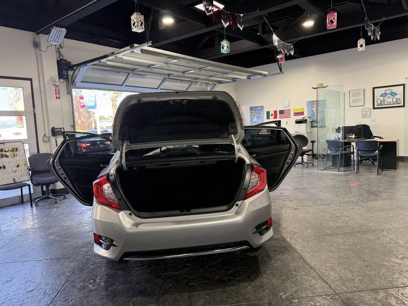 Honda Civic Sedan Vehicle Full-screen Gallery Image 46