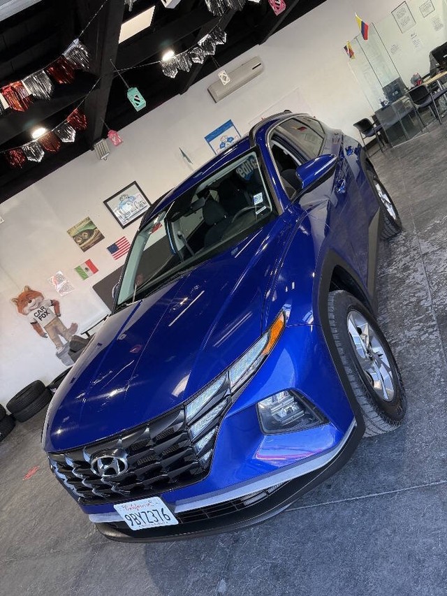 Hyundai Tucson Vehicle Full-screen Gallery Image 06