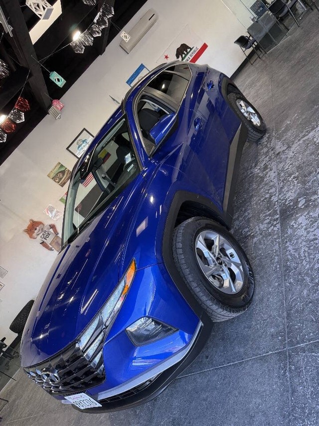 Hyundai Tucson Vehicle Full-screen Gallery Image 09