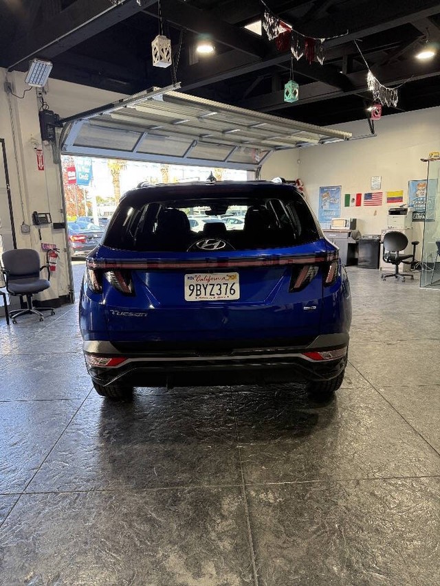 Hyundai Tucson Vehicle Full-screen Gallery Image 17