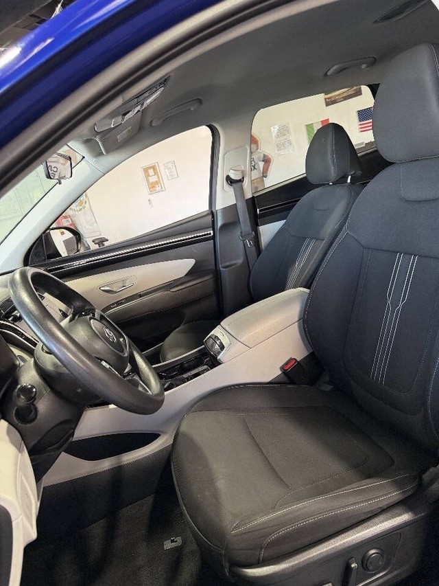 Hyundai Tucson Vehicle Full-screen Gallery Image 40