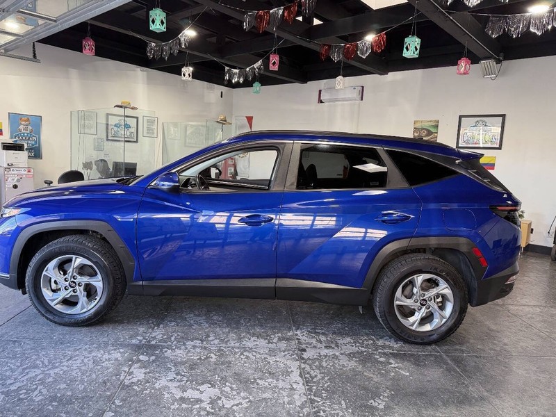 Hyundai Tucson Vehicle Full-screen Gallery Image 13