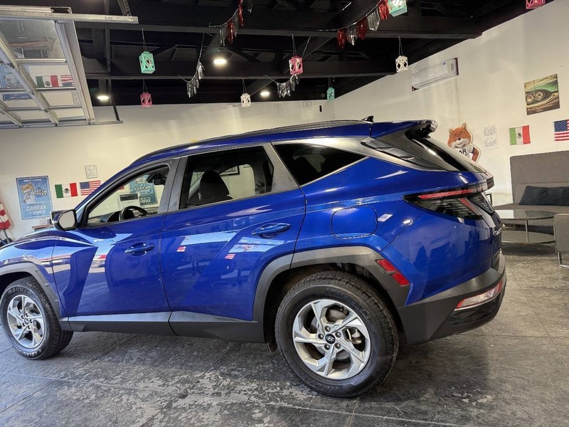 Hyundai Tucson Vehicle Full-screen Gallery Image 15