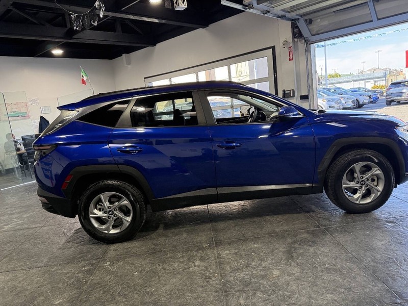 Hyundai Tucson Vehicle Full-screen Gallery Image 23