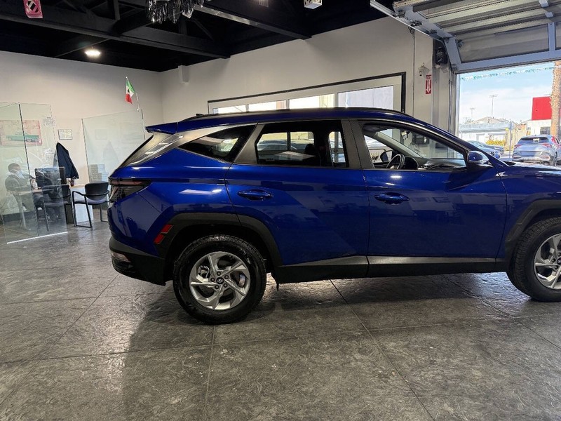 Hyundai Tucson Vehicle Full-screen Gallery Image 25