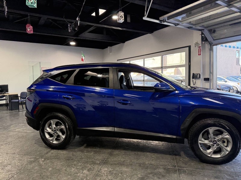 Hyundai Tucson Vehicle Full-screen Gallery Image 28