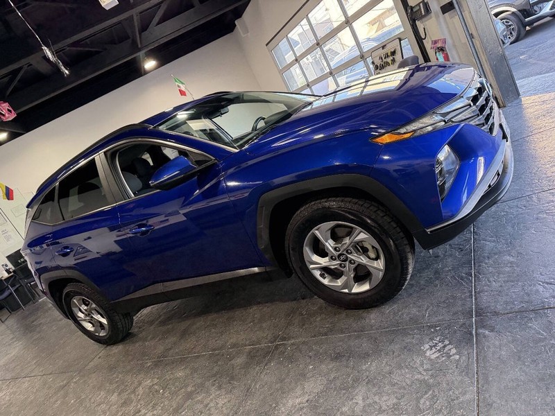 Hyundai Tucson Vehicle Full-screen Gallery Image 35