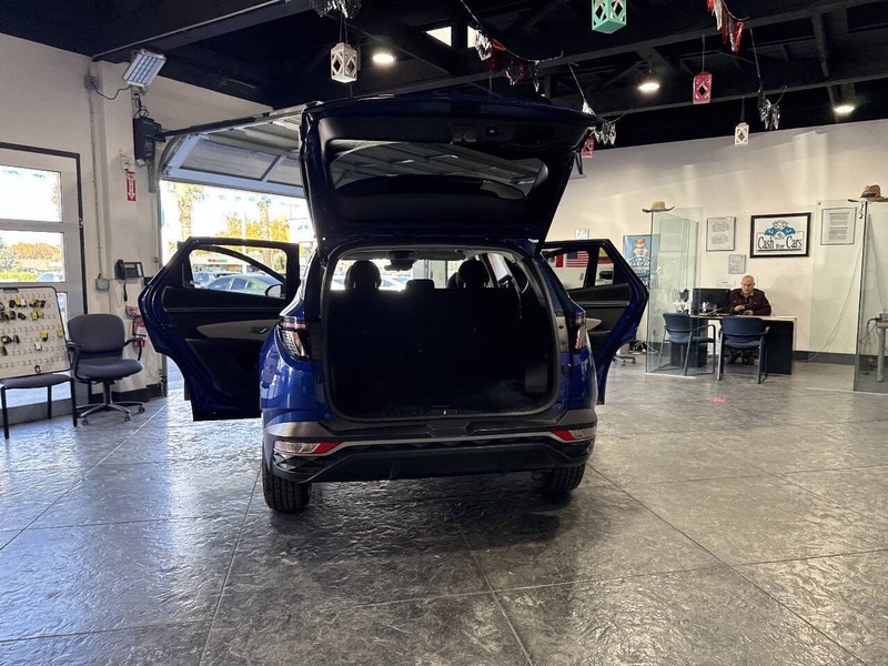 Hyundai Tucson Vehicle Full-screen Gallery Image 45