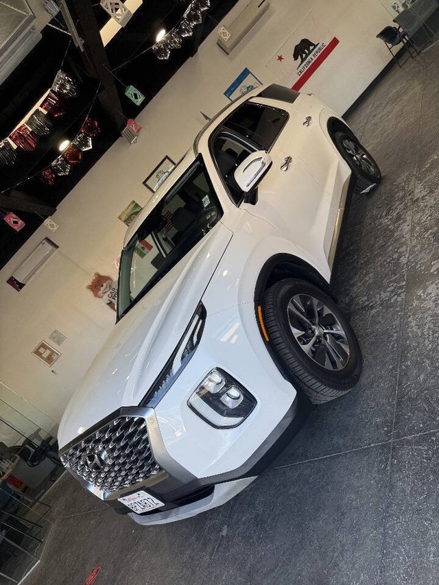 Hyundai Palisade Vehicle Full-screen Gallery Image 15