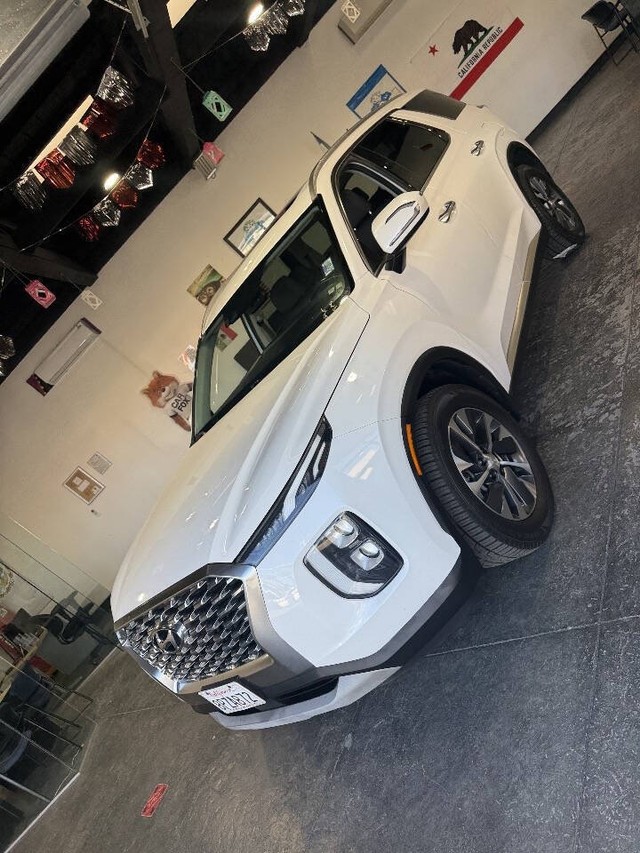 Hyundai Palisade Vehicle Full-screen Gallery Image 16