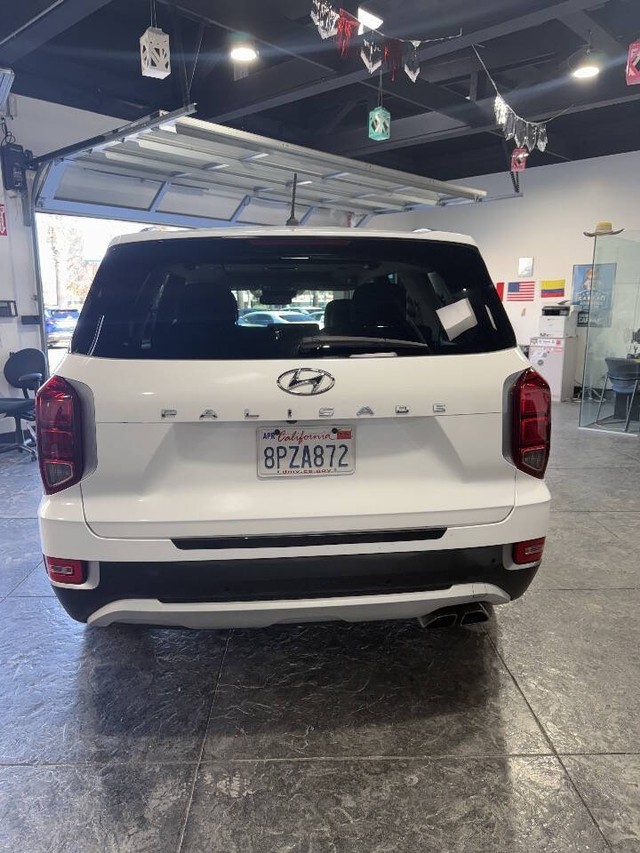 Hyundai Palisade Vehicle Full-screen Gallery Image 24