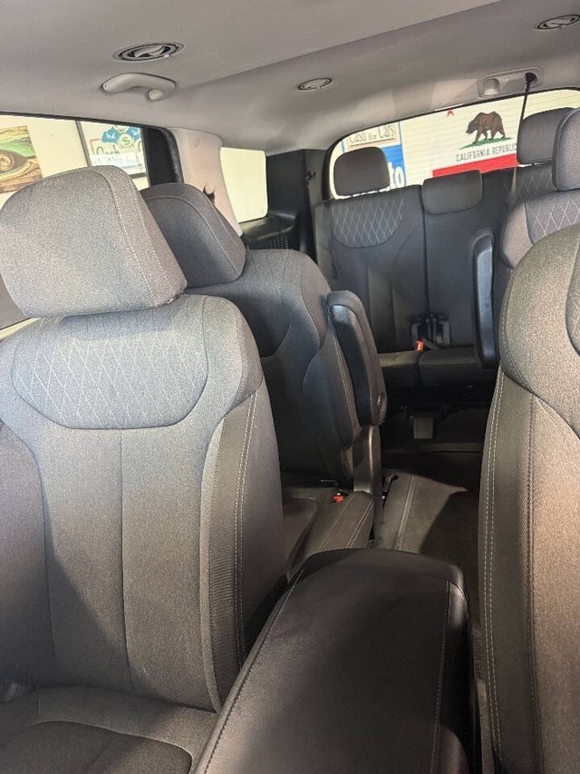 Hyundai Palisade Vehicle Full-screen Gallery Image 47