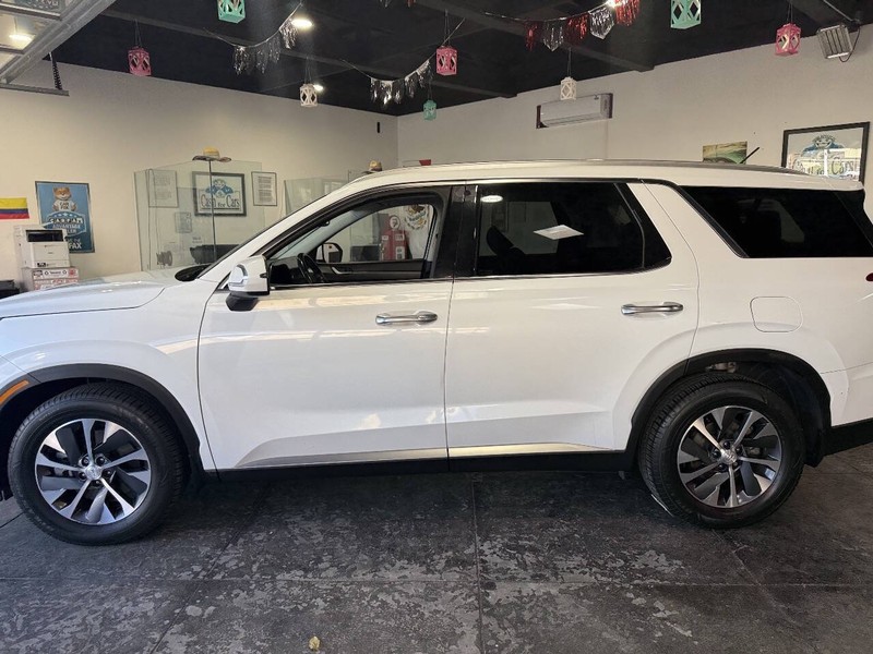 Hyundai Palisade Vehicle Full-screen Gallery Image 13