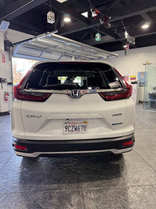 Honda CR-V Hybrid Vehicle Full-screen Gallery Image 22