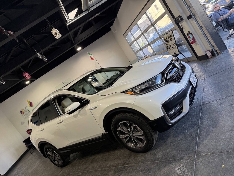 Honda CR-V Hybrid Vehicle Full-screen Gallery Image 33