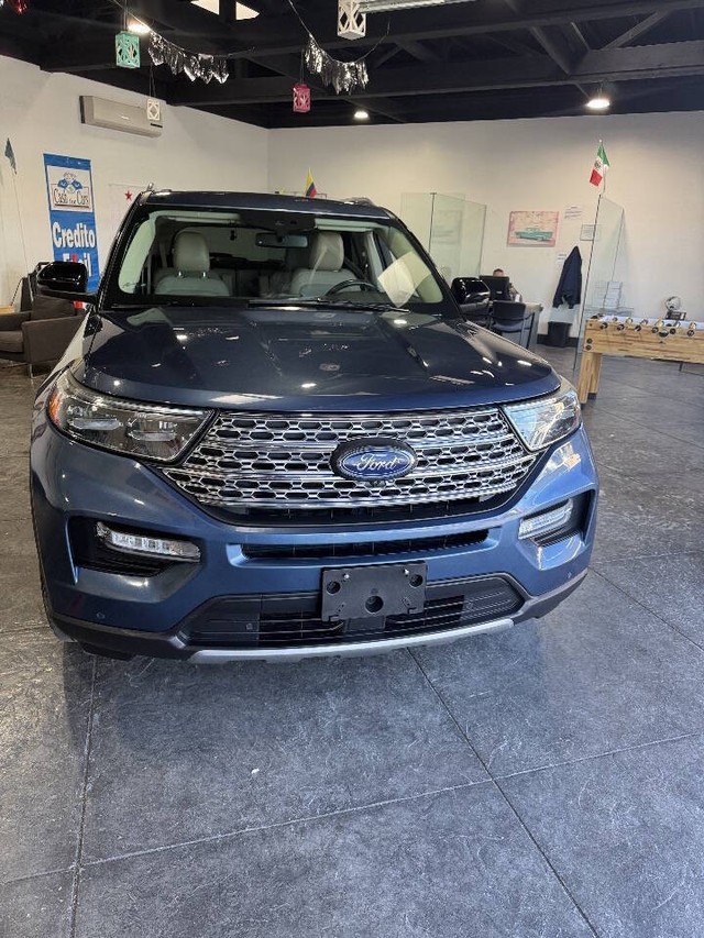 Ford Explorer Vehicle Full-screen Gallery Image 25