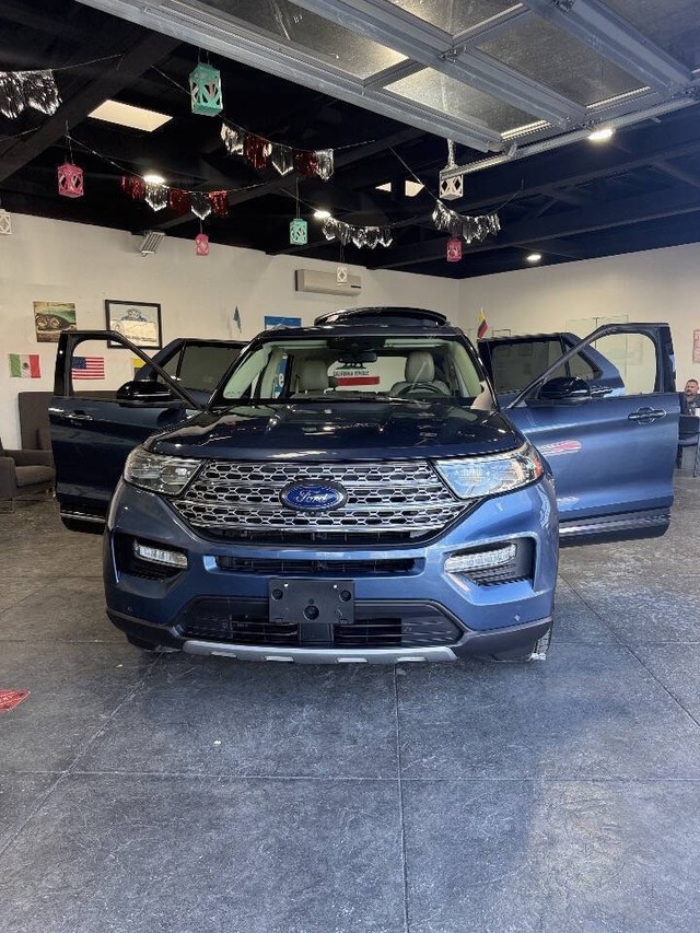 Ford Explorer Vehicle Full-screen Gallery Image 49