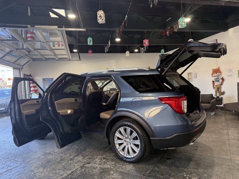 Ford Explorer Vehicle Full-screen Gallery Image 46