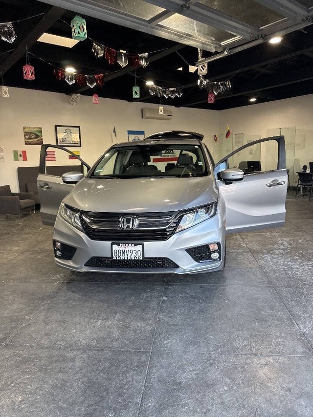 Honda Odyssey Vehicle Full-screen Gallery Image 48