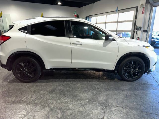 Honda HR-V Vehicle Full-screen Gallery Image 08