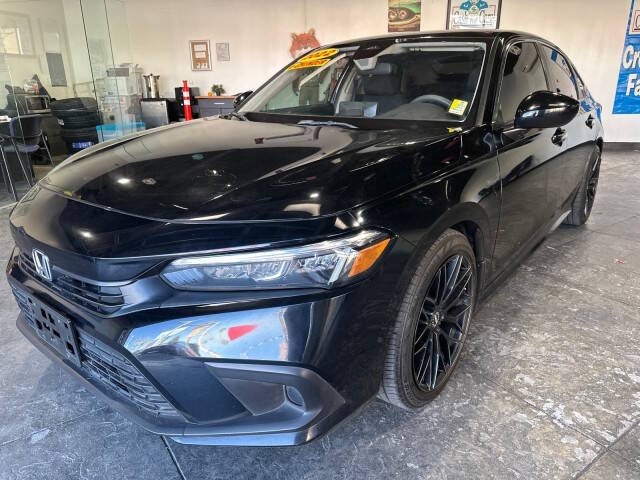 Honda Civic Sedan Vehicle Full-screen Gallery Image 03