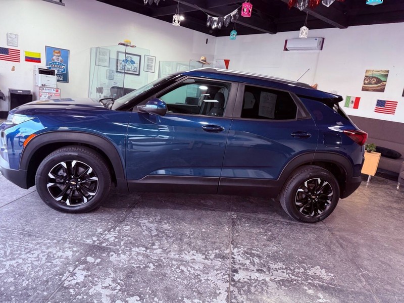 Chevrolet Trailblazer Vehicle Full-screen Gallery Image 13