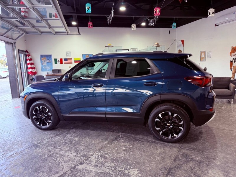 Chevrolet Trailblazer Vehicle Full-screen Gallery Image 15