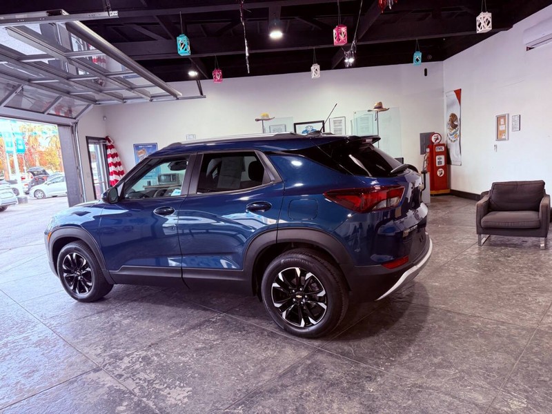 Chevrolet Trailblazer Vehicle Full-screen Gallery Image 18