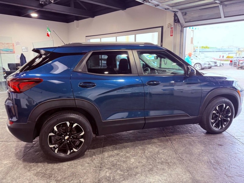 Chevrolet Trailblazer Vehicle Full-screen Gallery Image 24