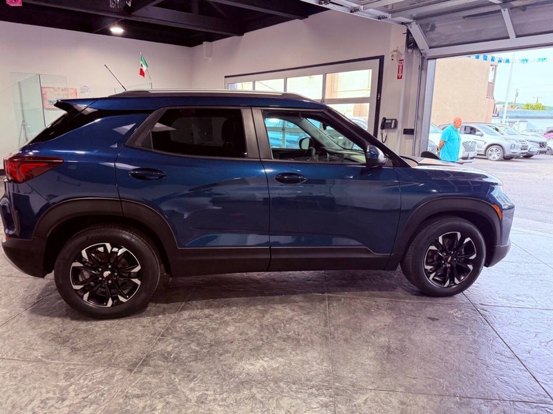 Chevrolet Trailblazer Vehicle Full-screen Gallery Image 28