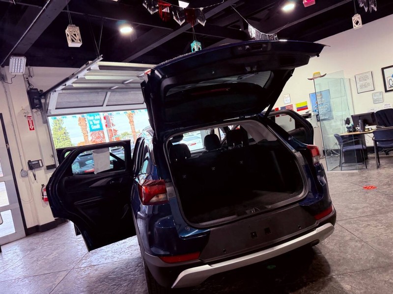 Chevrolet Trailblazer Vehicle Full-screen Gallery Image 39