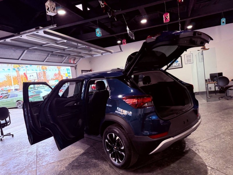 Chevrolet Trailblazer Vehicle Full-screen Gallery Image 42