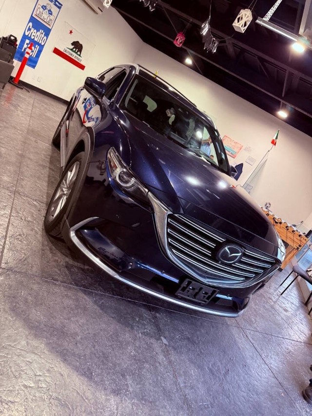Mazda CX-9 Vehicle Full-screen Gallery Image 22