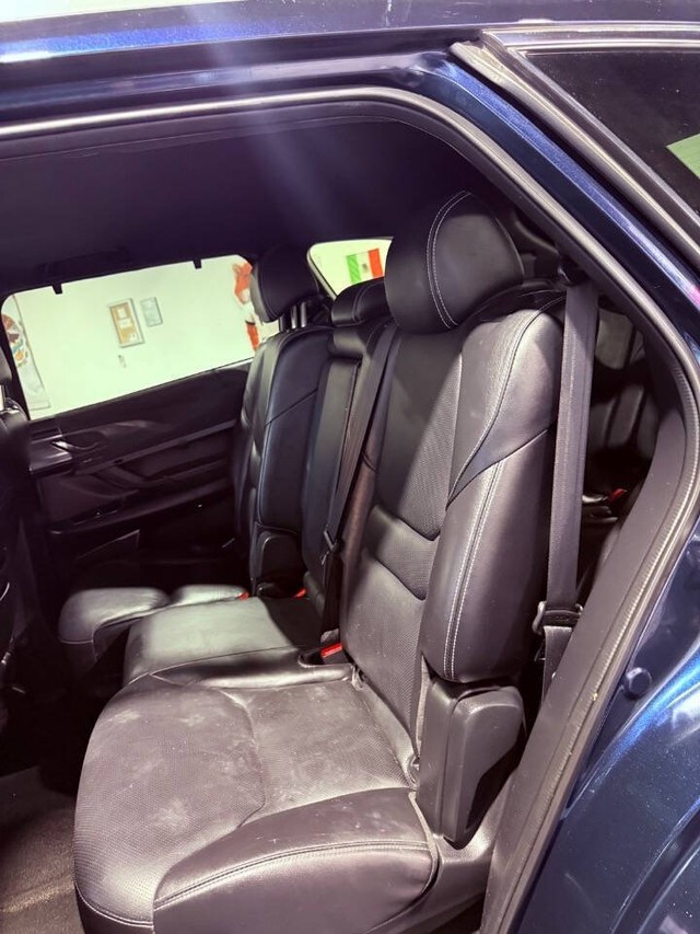 Mazda CX-9 Vehicle Full-screen Gallery Image 28