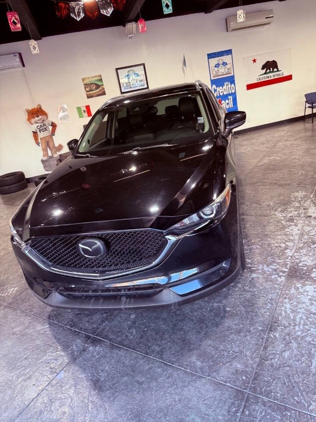 Mazda CX-5 Vehicle Full-screen Gallery Image 04