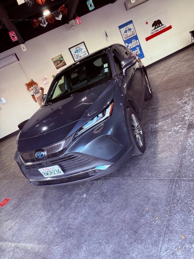 Toyota Venza Vehicle Full-screen Gallery Image 08