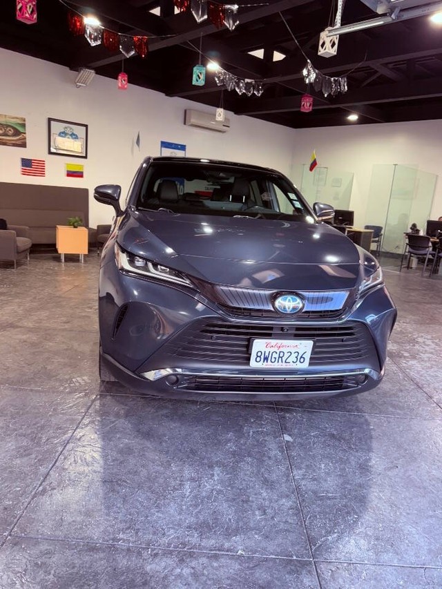 Toyota Venza Vehicle Full-screen Gallery Image 34