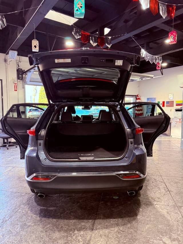 Toyota Venza Vehicle Full-screen Gallery Image 46