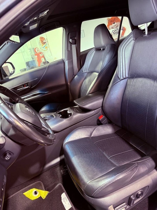 Toyota Venza Vehicle Full-screen Gallery Image 48