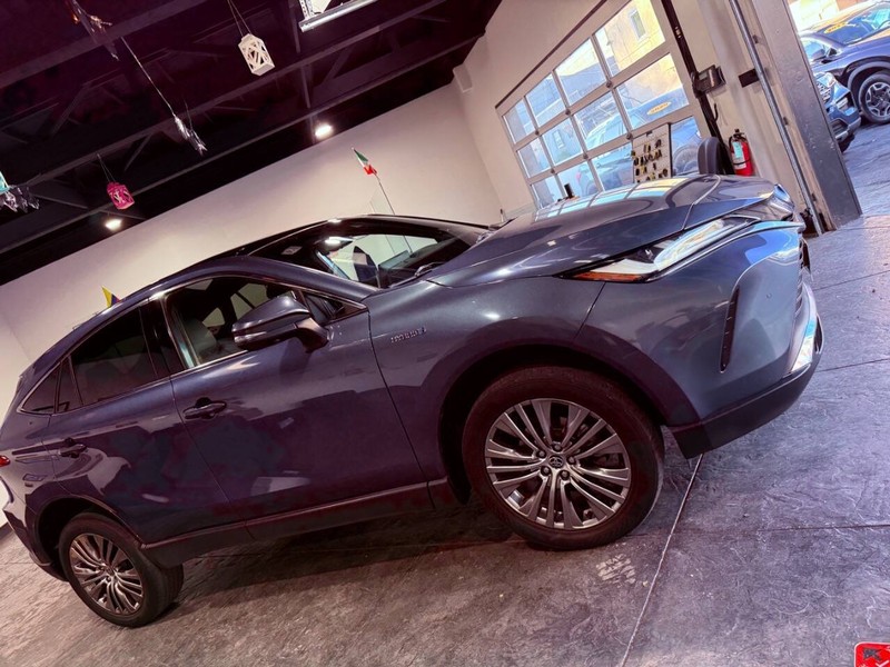 Toyota Venza Vehicle Full-screen Gallery Image 33