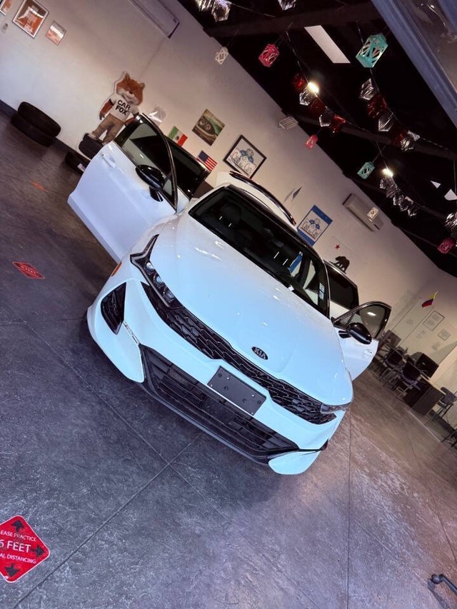 Kia K5 Vehicle Full-screen Gallery Image 36